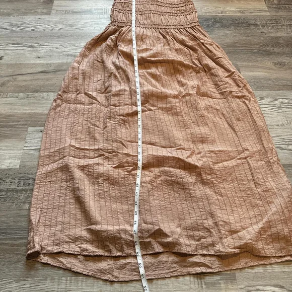 dresses - Picture 5 of 8